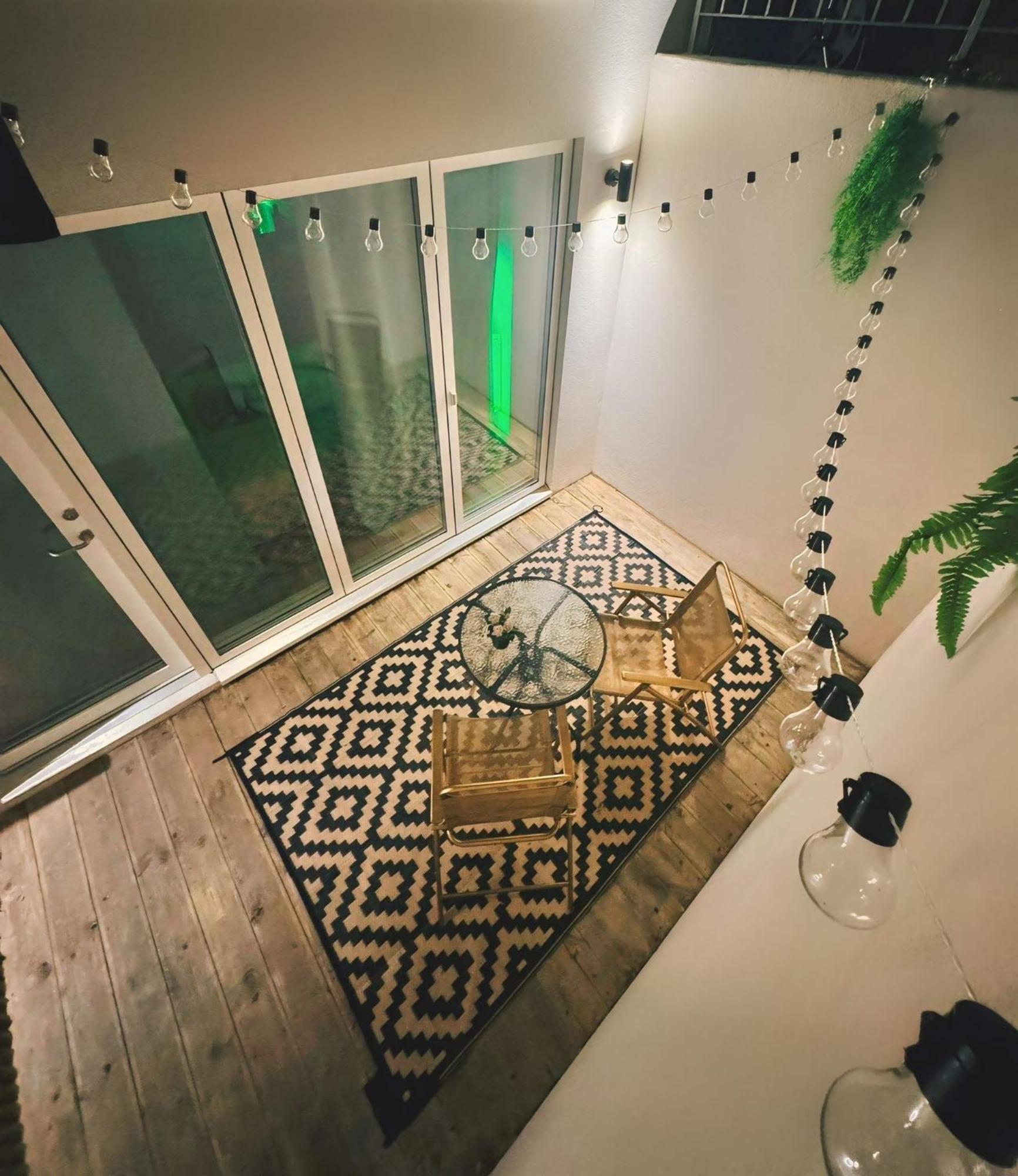 Tropical Room With Private Bathroom And Patio Londres Exterior foto